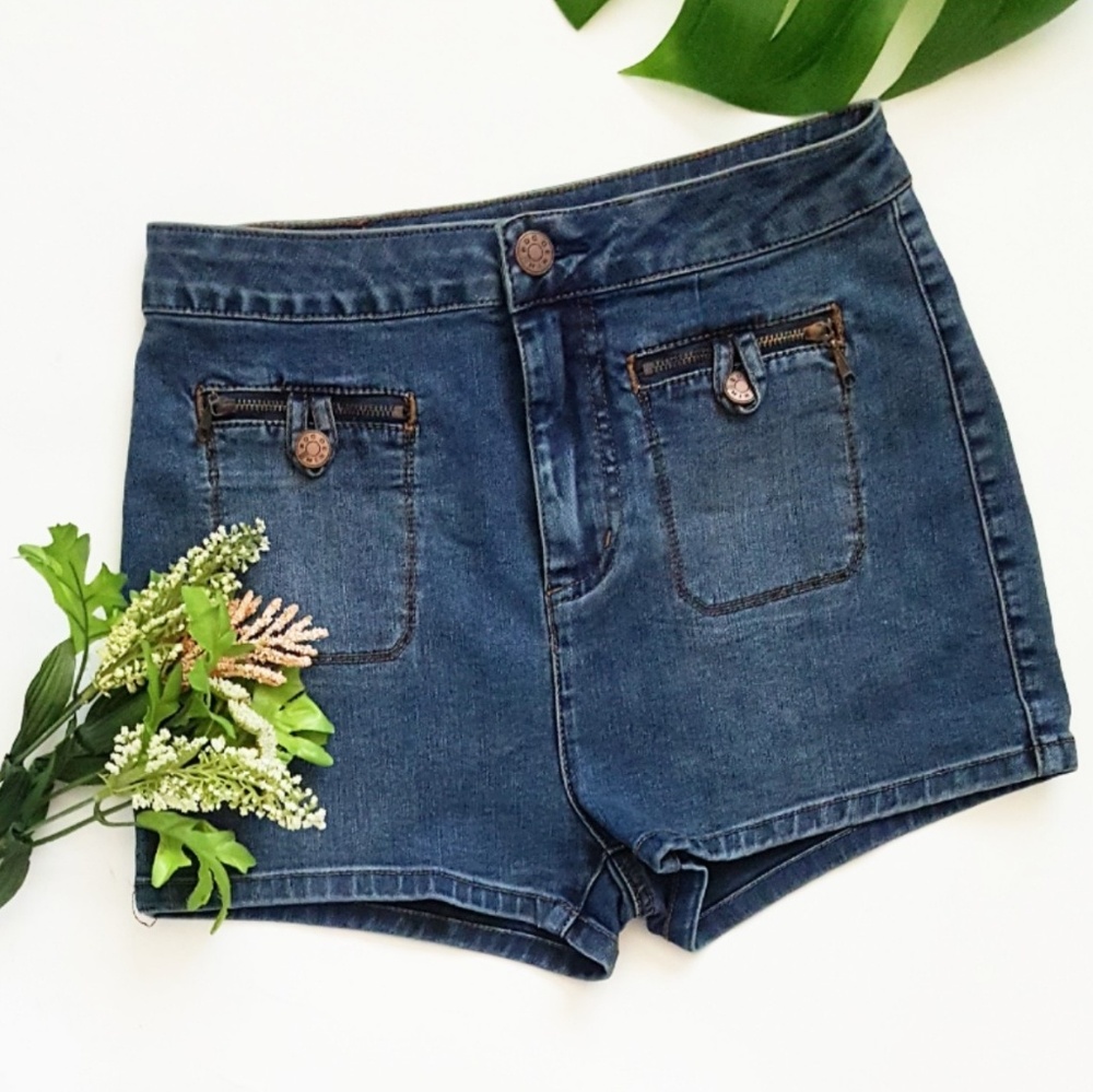UO  BDG High Rise Shorts